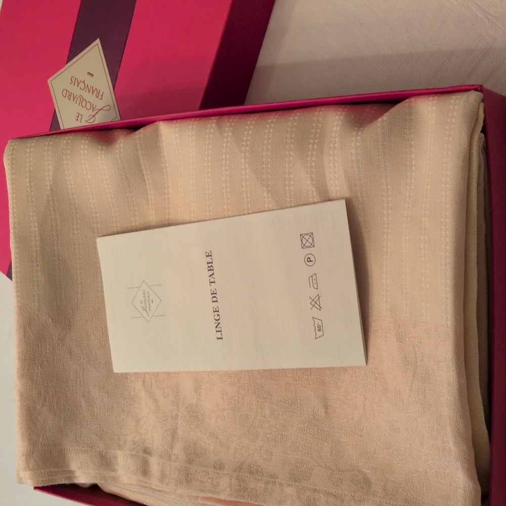 Linen Tablecloth By Primrose Bordier In Pastel Colors - Picture 8 of 8